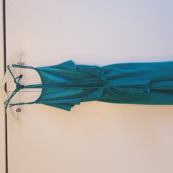 Falls Ruffle Green Dress - Picture 2 of 4